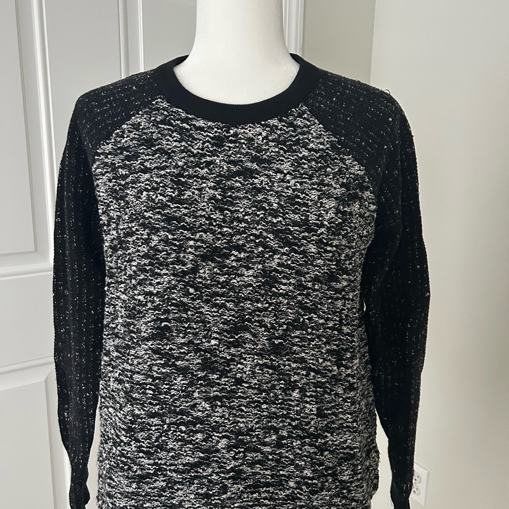 Lou & Grey Black and Gray Crewneck Textured Top